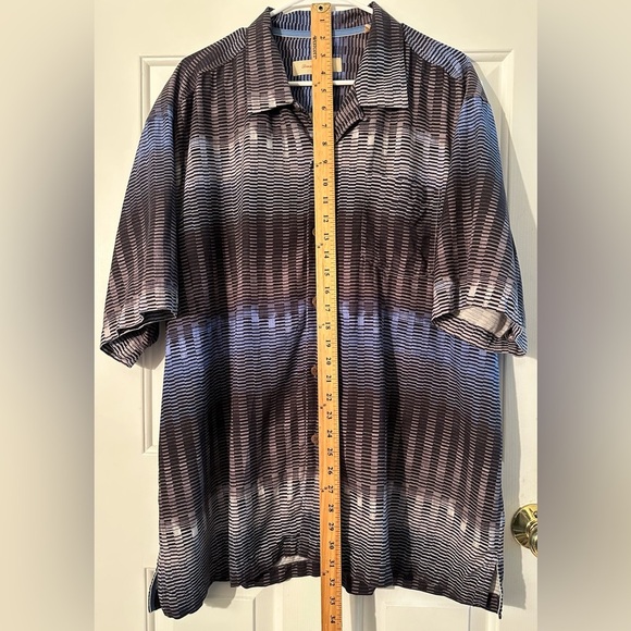 TOMMY BAHAMA 100% XL Silk Illusion Pattern Gray Blue Short Sleeve Button Down - Picture 11 of 11
